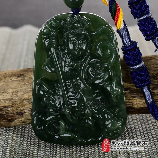 三太子項鍊玉珮正面照片   （已出售勿下標，可訂做）翡翠哪吒三太子項鍊玉珮（中壇元帥、哪吒：哪吒三太子牌A貨翡翠三太子玉珮、緬甸玉哪吒三太子玉墜）。綠色油青種三太子，TT-048。客製化訂做各種翡翠哪吒三太子吊墜玉珮項鍊。★附A貨翡翠雙證書.jpg