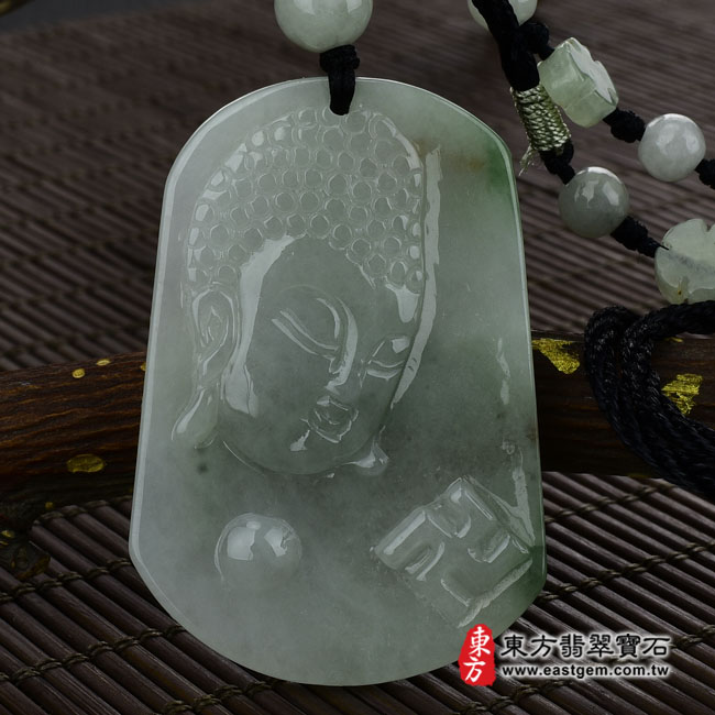 佛祖 正面照片 翡翠佛祖項鍊玉珮（佛祖：佛祖牌A貨翡翠佛祖玉珮、緬甸玉佛祖玉墜）。糯種飄花佛祖，FD111。客製化訂做各種翡翠佛祖吊墜玉珮項鍊。★附A貨翡翠雙證書