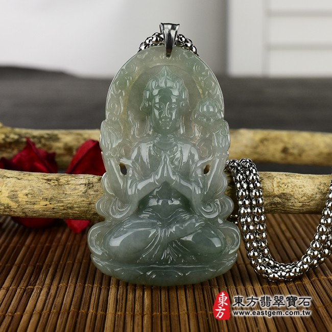 千手觀音項鍊玉珮  情境照片   （已出售勿下標，可訂做）翡翠千手觀音項鍊玉珮（千手觀音：千手觀音牌A貨翡翠千手觀音玉珮、緬甸玉千手觀音玉墜）。淡綠色糯種千手觀音，LH051。客製化訂做各種翡翠千手觀音吊墜玉珮項鍊。★附A貨翡翠雙證書.jpg