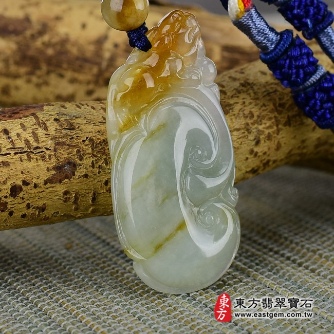 如意項鍊玉珮左側照片   （已出售勿下標，可訂做）翡翠如意項鍊玉珮（招財如意：如意牌A貨翡翠如意玉珮、緬甸玉如意玉墜）。白綠色糯種帶紅翡如意，LU336。客製化訂做各種翡翠如意吊墜玉珮項鍊。★附A貨翡翠雙證書.jpg