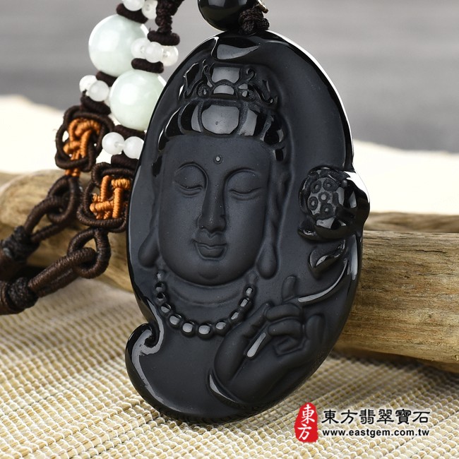 黑曜石觀音項鍊玉珮  右側照片  （已出售勿下標，可訂做）黑曜石觀世音菩薩項鍊玉珮（觀世音菩薩：觀世音菩薩牌黑曜石觀世音菩薩玉珮、黑曜石觀世音菩薩玉墜）。黑曜石觀世音菩薩，GY505。客製化訂做各種黑曜石觀世音菩薩吊墜玉珮項鍊。★附東方翡翠寶石保證卡