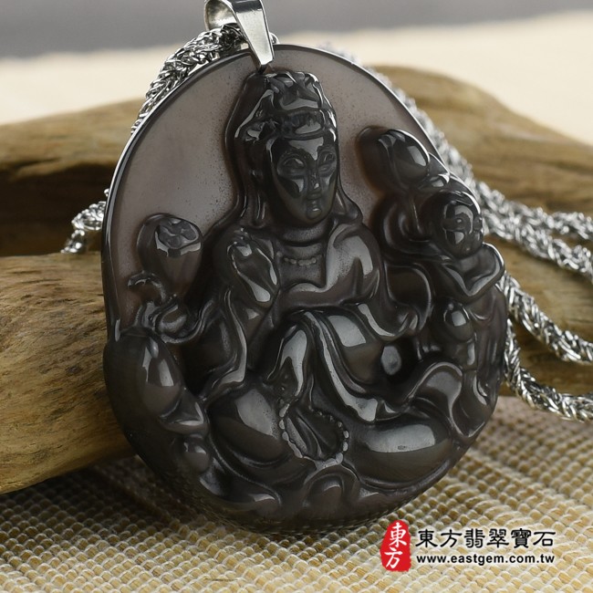 黑曜石觀音項鍊玉珮左側照片  黑曜石觀世音菩薩項鍊玉珮（觀世音菩薩、送子觀音：觀世音菩薩牌黑曜石觀世音菩薩玉珮、黑曜石觀世音菩薩玉墜）。黑曜石觀世音菩薩，GY510。客製化訂做各種黑曜石觀世音菩薩吊墜玉珮項鍊。★附東方翡翠寶石保證卡