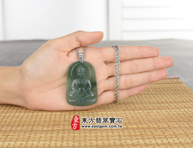 翡翠釋迦牟尼佛/佛祖  （已出售勿下標，可訂做）大小示意照片 翡翠佛祖項鍊玉珮（佛祖：佛祖牌A貨翡翠佛祖玉珮、緬甸玉佛祖玉墜）。綠色糯種油青佛祖，FD269。客製化訂做各種翡翠佛祖吊墜玉珮項鍊。★附A貨翡翠雙證書