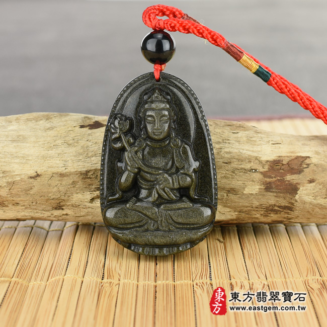金曜石大勢至菩薩項鍊玉珮情境照片  金曜石大勢至菩薩項鍊玉珮（大勢至菩薩：大勢至菩薩牌金曜石大勢至菩薩玉珮、金曜石大勢至菩薩玉墜）。金曜石大勢至菩薩，GY524。客製化訂做各種金曜石大勢至菩薩吊墜玉珮項鍊。★附東方翡翠寶石保證卡