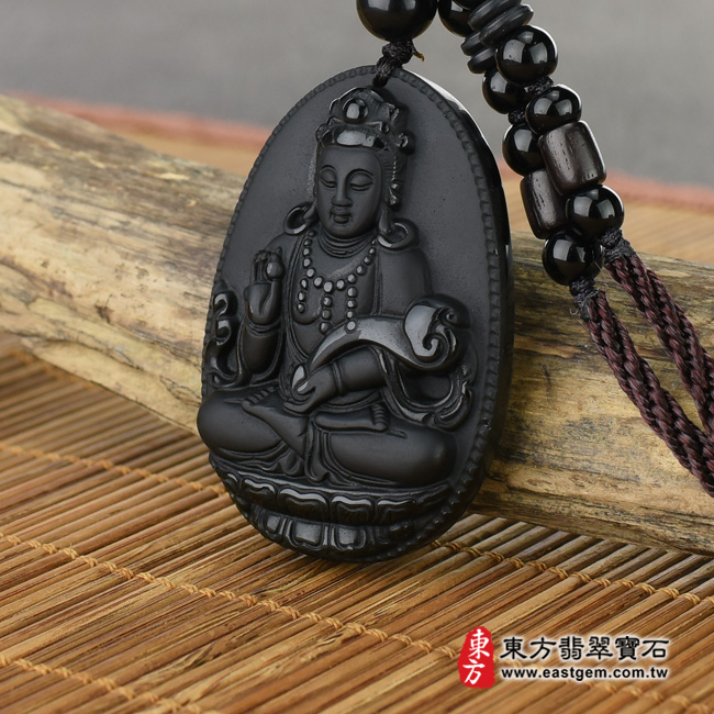 黑曜石觀音項鍊玉珮右側照片  （已出售勿下標，可訂做）黑曜石觀世音菩薩項鍊玉珮（觀世音菩薩、如意觀音：觀世音菩薩牌黑曜石觀世音菩薩玉珮、黑曜石觀世音菩薩玉墜）。黑曜石觀世音菩薩，GY490。客製化訂做各種黑曜石觀世音菩薩吊墜玉珮項鍊。★附東方翡翠寶石保證卡