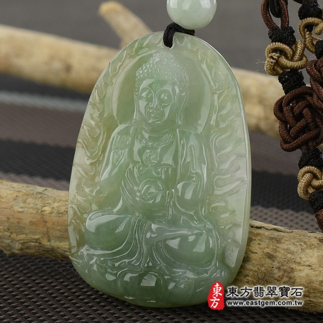 佛祖項鍊玉珮右側照片  （已出售勿下標，可訂做）翡翠釋迦牟尼佛項鍊玉珮（佛祖：釋迦牟尼佛牌A貨翡翠佛祖玉珮、緬甸玉佛祖玉墜）。淡綠色糯種釋迦牟尼佛，FD287。客製化訂做各種翡翠佛祖吊墜玉珮項鍊。★附A貨翡翠雙證書