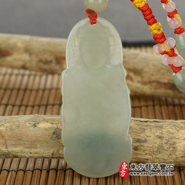觀世音菩薩項鍊玉珮背面照片   翡翠觀世音菩薩項鍊玉珮（觀世音菩薩、如意觀音：觀世音菩薩牌A貨翡翠觀世音菩薩玉珮、緬甸玉觀世音菩薩玉墜）。淡綠色糯種觀世音菩薩，GY626。客製化訂做各種翡翠觀世音菩薩吊墜玉珮項鍊。★附A貨翡翠雙證書