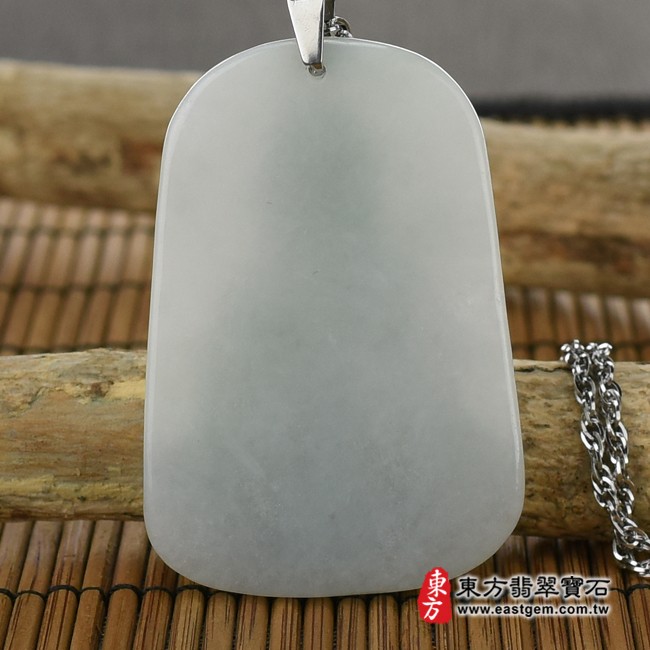 觀世音菩薩項鍊玉珮背面照片   （已出售勿下標，可訂做）翡翠觀世音菩薩項鍊玉珮（觀世音菩薩、持經觀音：觀世音菩薩牌A貨翡翠觀世音菩薩玉珮、緬甸玉觀世音菩薩玉墜）。淡綠色糯種觀世音菩薩，GY641。客製化訂做各種翡翠觀世音菩薩吊墜玉珮項鍊。★附A貨翡翠雙證書