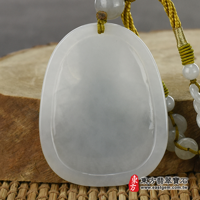 天官項鍊玉珮背面照片   翡翠天官大帝項鍊玉珮(三官大帝:天官大帝牌A貨翡翠天官大帝玉珮、緬甸玉天官大帝玉墜)。白綠色糯種,KN049。客製化訂做各種翡翠天官大帝吊墜玉珮項鍊。★附A貨翡翠雙證書 天官項鍊玉珮背面照片   翡翠天官大帝項鍊玉珮(三官大帝:天官大帝牌A貨翡翠天官大帝玉珮、緬甸玉天官大帝玉墜)。白綠色糯種,KN049。客製化訂做各種翡翠天官大帝吊墜玉珮項鍊。★附A貨翡翠雙證書