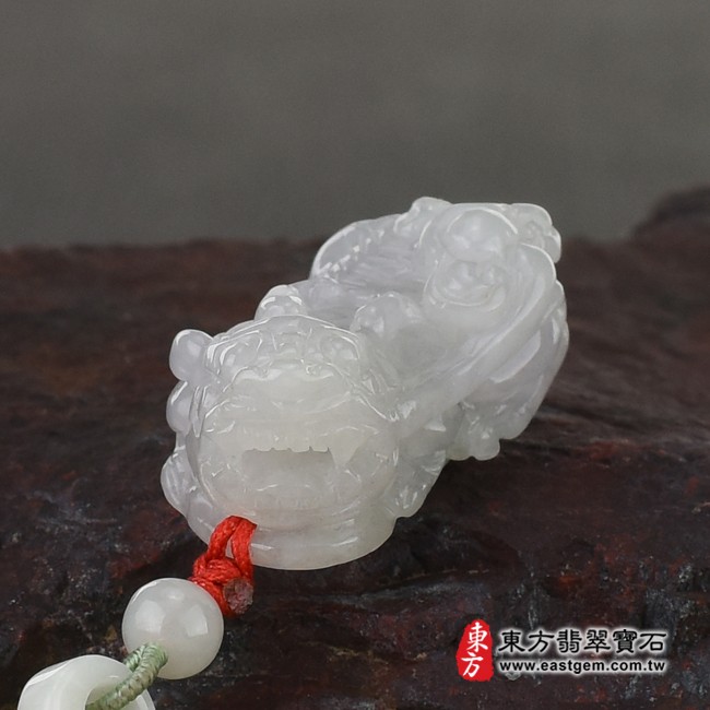 貔貅項鍊玉珮正面照片   （已出售勿下標，可訂做）翡翠貔貅項鍊玉珮（招財貔貅：貔貅牌A貨翡翠貔貅玉珮、緬甸玉貔貅玉墜）。綠色細糯種貔貅，PF638。客製化訂做各種翡翠貔貅吊墜玉珮項鍊。★附A貨翡翠雙證書 