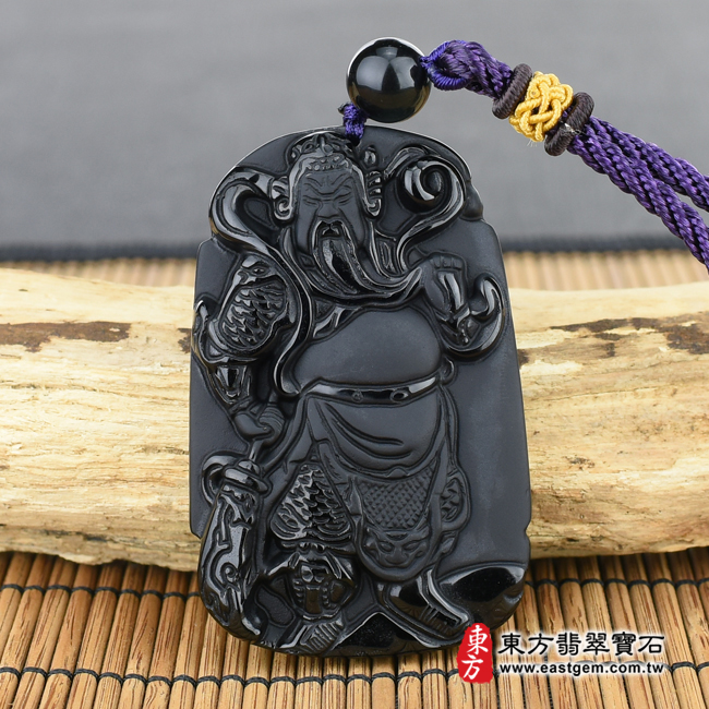 關聖帝君 情境照片 （已出售勿下標，可訂做）黑曜石關公項鍊玉珮（關聖帝君：關公牌黑曜石關公玉珮、黑曜石關公玉墜）。黑曜石關公，KG135。客製化訂做各種黑曜石關公吊墜玉珮項鍊。★附東方翡翠寶石保證卡
