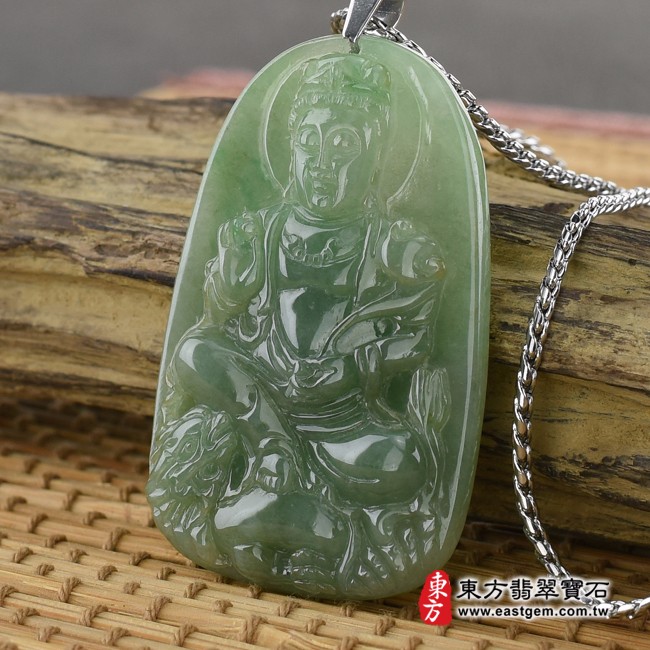 觀音項鍊玉珮右側照片  （已出售勿下標，可訂做）翡翠觀世音菩薩項鍊玉珮（觀世音菩薩、乘龍觀音：觀世音菩薩牌A貨翡翠觀世音菩薩玉珮、緬甸玉觀世音菩薩玉墜）。綠色糯種觀世音菩薩，GY616。客製化訂做各種翡翠觀世音菩薩吊墜玉珮項鍊。★附A貨翡翠雙證書