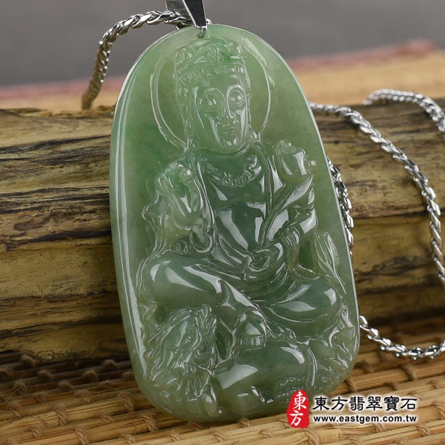 觀音項鍊玉珮左側照片  （已出售勿下標，可訂做）翡翠觀世音菩薩項鍊玉珮（觀世音菩薩、乘龍觀音：觀世音菩薩牌A貨翡翠觀世音菩薩玉珮、緬甸玉觀世音菩薩玉墜）。綠色糯種觀世音菩薩，GY616。客製化訂做各種翡翠觀世音菩薩吊墜玉珮項鍊。★附A貨翡翠雙證書
