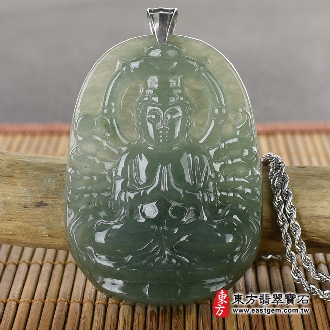 千手觀音項鍊玉珮正面照片  （已出售勿下標，可訂做）翡翠千手觀音項鍊玉珮（千手觀音：千手觀音牌A貨翡翠千手觀音玉珮、緬甸玉千手觀音玉墜）。綠色糯冰種油青千手觀音，LH099。客製化訂做各種翡翠千手觀音吊墜玉珮項鍊。★附A貨翡翠雙證書