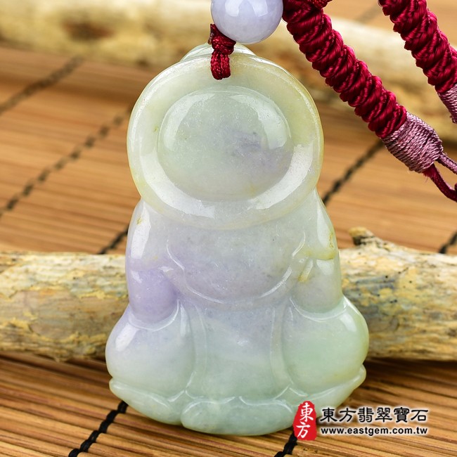 觀世音菩薩項鍊玉珮背面照片   （已出售勿下標，可訂做）翡翠觀世音菩薩項鍊玉珮（觀世音菩薩：觀世音菩薩牌A貨翡翠觀世音菩薩玉珮、緬甸玉觀世音菩薩玉墜）。細豆種春帶彩觀世音菩薩，GY733。客製化訂做各種翡翠觀世音菩薩吊墜玉珮項鍊。★附A貨翡翠雙證書