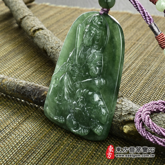 文殊菩薩項鍊玉珮右側照片 （已出售勿下標，可訂做） 翡翠文殊菩薩項鍊玉珮（文殊菩薩：文殊菩薩牌A貨翡翠文殊菩薩玉珮、緬甸玉文殊菩薩玉墜）。綠色油青糯種文殊菩薩，WS078。客製化訂做各種翡翠文殊菩薩吊墜玉珮項鍊。★附A貨翡翠雙證書