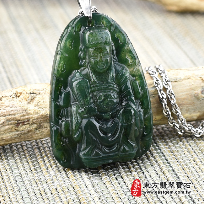 媽袓項鍊玉珮左側照片  水草玉媽祖項鍊玉珮（天上聖母：媽祖牌水草玉媽祖玉珮、水草玉媽祖玉墜）。墨綠水草玉媽祖，MD077。客製化訂做各種水草玉媽祖吊墜玉珮項鍊。★附東方翡翠寶石保證卡