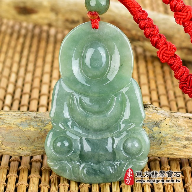 翡翠觀世音菩薩背面照片 （已出售勿下標，可訂做）翡翠觀世音菩薩項鍊玉珮（觀世音菩薩：觀世音菩薩牌A貨翡翠觀世音菩薩玉珮、緬甸玉觀世音菩薩玉墜）。綠色糯豆種觀世音菩薩，GY775。客製化訂做各種翡翠觀世音菩薩吊墜玉珮項鍊。★附A貨翡翠雙證書