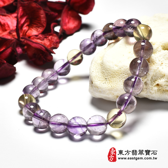紫水晶手珠右側照片  紫水晶加黃水晶手鍊(紫水晶珠子，珠徑約8-8.5mm，4顆黃珠+18顆紫珠，OPB081) 客製化設計各種紫水晶珠串、紫水晶珠子、紫水晶手鍊、紫水晶手珠、黃水晶珠子、黃水晶手鍊、黃水晶手珠。★附東方翡翠寶石保證卡