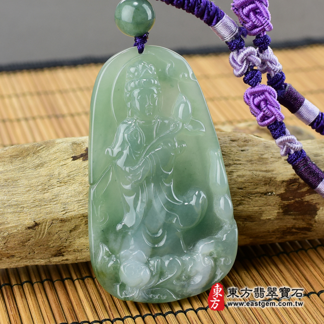 翡翠大勢至菩薩項鍊玉珮左側照片 （已出售勿下標，可訂做）翡翠大勢至菩薩項鍊玉珮（大勢至菩薩：大勢至菩薩牌A貨翡翠大勢至菩薩玉珮、緬甸玉大勢至菩薩玉墜）。綠色糯種大勢至菩薩，GY838。客製化訂做各種翡翠大勢至菩薩吊墜玉珮項鍊。★附A貨翡翠雙證書