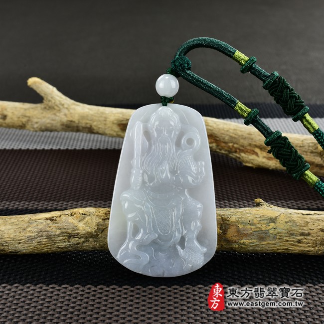 玄天上帝項鍊玉珮意境照片  翡翠玄天上帝項鍊玉珮（玄天上帝：玄天上帝牌A貨翡翠玄天上帝玉珮、緬甸玉玄天上帝玉墜）。白綠色糯種玄天上帝，ST066。客製化訂做各種翡翠玄天上帝吊墜玉珮項鍊。★附A貨翡翠雙證書