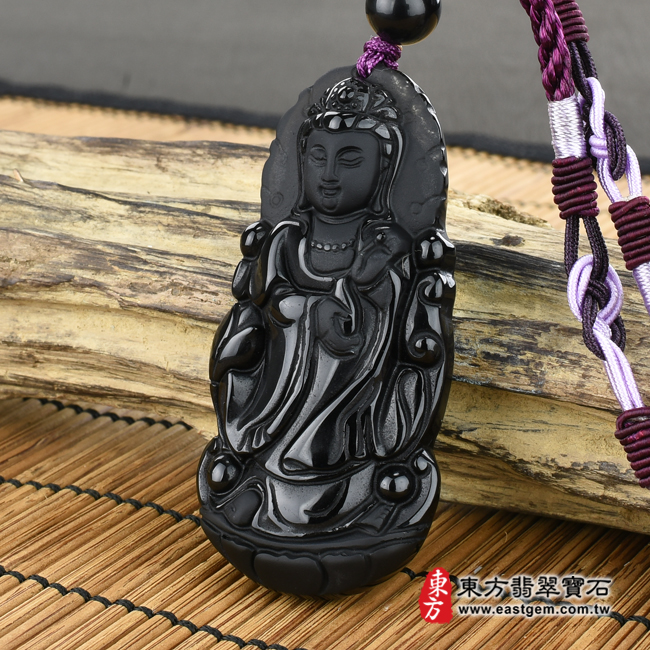 黑曜石觀世音菩薩項鍊玉珮右側照片 黑曜石觀世音菩薩項鍊玉珮（觀世音菩薩、寶瓶觀音：觀世音菩薩牌黑曜石觀世音菩薩玉珮、黑曜石觀世音菩薩玉墜）。全黑黑曜石觀世音菩薩，GY872。客製化訂做各種黑曜石觀世音菩薩吊墜玉珮項鍊。★附東方翡翠寶石保證卡