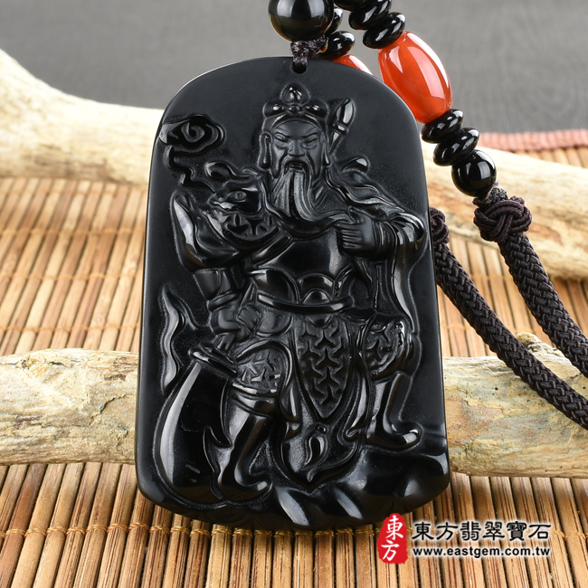 黑曜石關公項鍊玉珮正面照片 黑曜石關公項鍊玉珮（關聖帝君：關公牌黑曜石關公玉珮、黑曜石關公玉墜）。全黑黑曜石關公，KG273。客製化訂做各種黑曜石關公吊墜玉珮項鍊。★附東方翡翠寶石保證卡