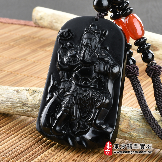 黑曜石關公項鍊玉珮右側照片 黑曜石關公項鍊玉珮（關聖帝君：關公牌黑曜石關公玉珮、黑曜石關公玉墜）。全黑黑曜石關公，KG273。客製化訂做各種黑曜石關公吊墜玉珮項鍊。★附東方翡翠寶石保證卡