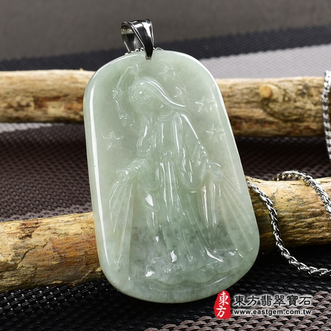 聖母瑪利亞項鍊玉珮左側照片  （已出售勿下標，可訂做）翡翠聖母瑪利亞項鍊玉珮（聖母瑪利亞：聖母瑪利亞牌A貨翡翠聖母瑪利亞玉珮、緬甸玉聖母瑪利亞玉墜）。淡綠色糯種聖母瑪利亞，MA005。客製化訂做各種翡翠聖母瑪利亞吊墜玉珮項鍊。★附A貨翡翠雙證書