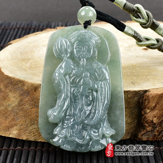 諸葛孔明項鍊玉珮正面照片  （已售出勿下標，可訂做）翡翠諸葛孔明項鍊玉珮（諸葛亮：諸葛孔明牌A貨翡翠諸葛孔明玉珮、緬甸玉諸葛亮玉墜）。綠色糯種諸葛孔明，KN116。客製化訂做各種諸葛孔明吊墜，手工玉雕和拋光。★附A貨翡翠雙證書