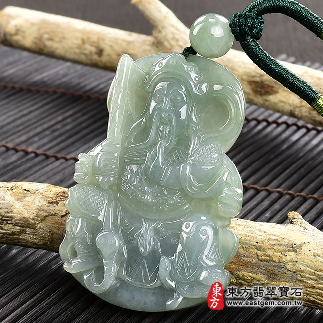 玄天上帝項鍊玉珮右側照片 翡翠玄天上帝項鍊玉珮(玄天上帝:玄天上帝牌A貨翡翠玄天上帝玉珮、緬甸玉玄天上帝玉墜)。綠色糯種玄天上帝,ST095。客製化訂做各種翡翠玄天上帝吊墜玉珮項鍊。★附A貨翡翠雙證書 玄天上帝項鍊玉珮右側照片 翡翠玄天上帝項鍊玉珮(玄天上帝:玄天上帝牌A貨翡翠玄天上帝玉珮、緬甸玉玄天上帝玉墜)。綠色糯種玄天上帝,ST095。客製化訂做各種翡翠玄天上帝吊墜玉珮項鍊。★附A貨翡翠雙證書