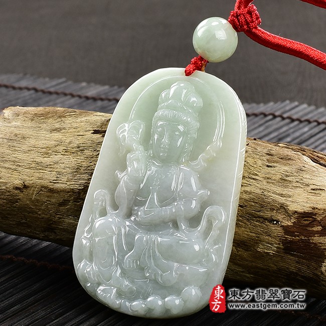 觀世音菩薩項鍊玉珮右側照片  （已出售勿下標，可訂做）翡翠觀世音菩薩項鍊玉珮（觀世音菩薩、楊柳觀音：觀世音菩薩牌A貨翡翠觀世音菩薩玉珮、緬甸玉觀世音菩薩玉墜）。淡綠色糯種觀世音菩薩，GY1090。客製化訂做各種翡翠觀世音菩薩吊墜玉珮項鍊。★附A貨翡翠雙證書