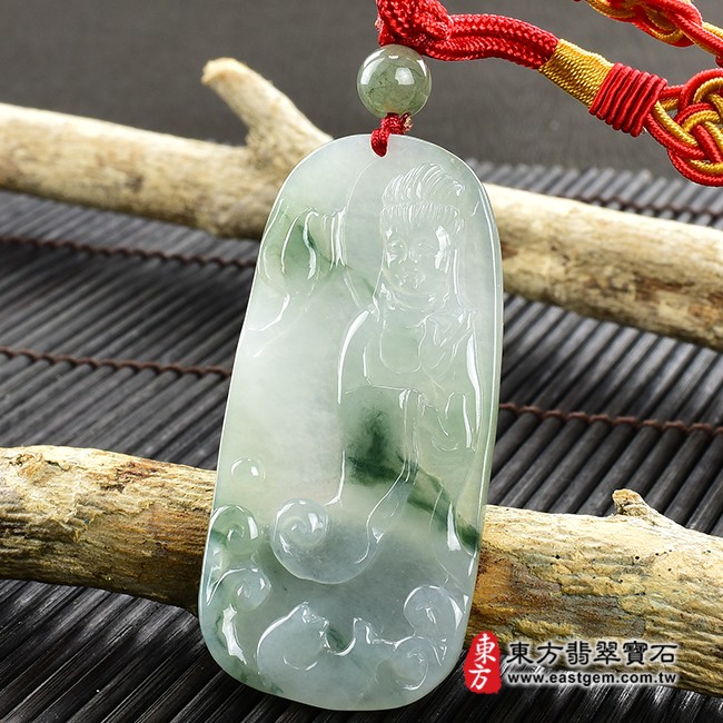 觀音項鍊玉珮右側照片  翡翠觀音項鍊玉珮（觀世音菩薩，魚藍觀音：觀音牌A貨翡翠觀音玉珮、緬甸玉觀音玉墜）。深淺綠色糯種帶飄花觀音，GY330。客製化訂做各種翡翠觀音吊墜玉珮項鍊。★附A貨翡翠雙證書
