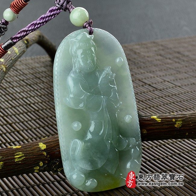 觀音項鍊玉珮左側照片 （已出售勿下標，可訂做）翡翠觀音項鍊玉珮（觀世音菩薩，白衣觀音：觀音牌A貨翡翠觀音玉珮、緬甸玉觀音玉墜）。淡綠色糯種帶黃翡翠觀音，GY377。客製化訂做各種翡翠觀音吊墜玉珮項鍊。★附A貨翡翠雙證書