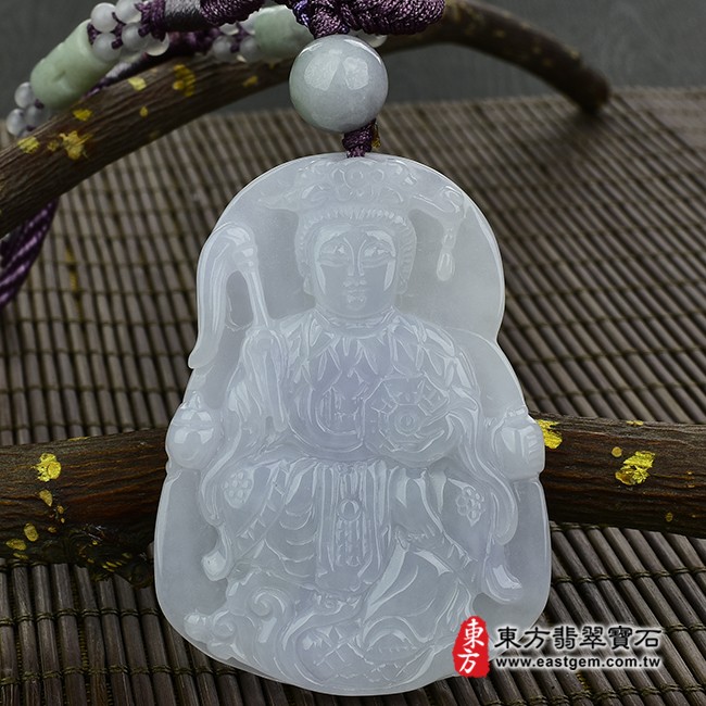 地母娘娘項鍊玉珮正面照片  翡翠地母娘娘項鍊玉珮（地母元君：地母娘娘牌A貨翡翠地母娘娘玉珮、緬甸玉地母娘娘玉墜）。糯種帶淡紫羅蘭地母娘娘，QN016。客製化訂做各種翡翠地母娘娘吊墜玉珮項鍊。★附A貨翡翠雙證書