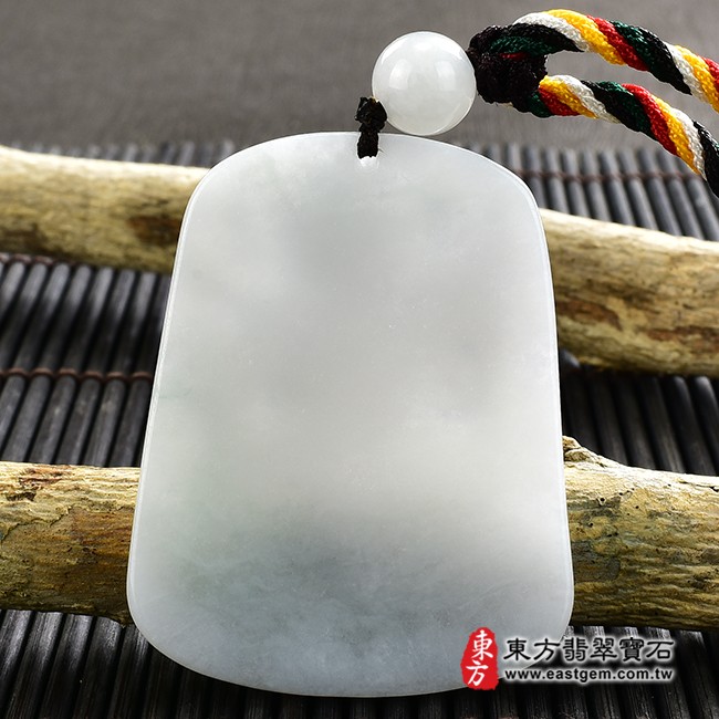 哪吒三太子項鍊玉珮背面照片  翡翠乘龍三太子項鍊玉珮（中壇元帥、哪吒、乘龍三太子：哪吒三太子牌A貨翡翠三太子玉珮、緬甸玉哪吒三太子玉墜）。綠色糯種三太子，TT063。客製化訂做各種翡翠哪吒三太子吊墜玉珮項鍊。★附A貨翡翠雙證書