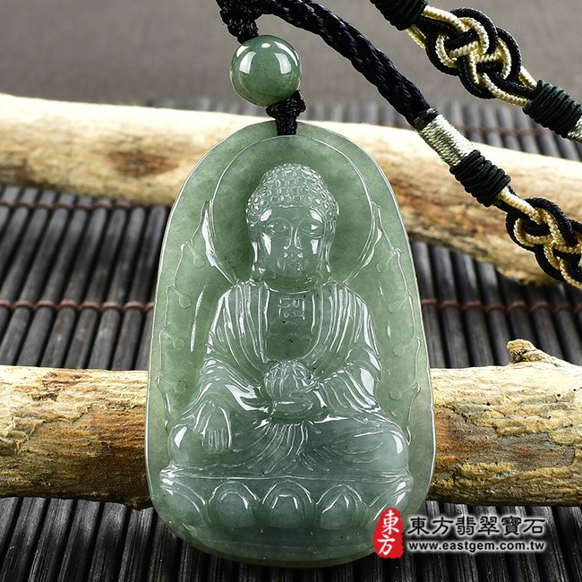 阿彌陀佛項鍊玉珮正面照片  翡翠阿彌陀佛項鍊玉珮（阿彌陀佛：阿彌陀佛牌A貨翡翠阿彌陀佛玉珮、緬甸玉阿彌陀佛玉墜）。綠色糯種阿彌陀佛，FD458。客製化訂做各種翡翠阿彌陀佛吊墜玉珮項鍊。★附A貨翡翠雙證書