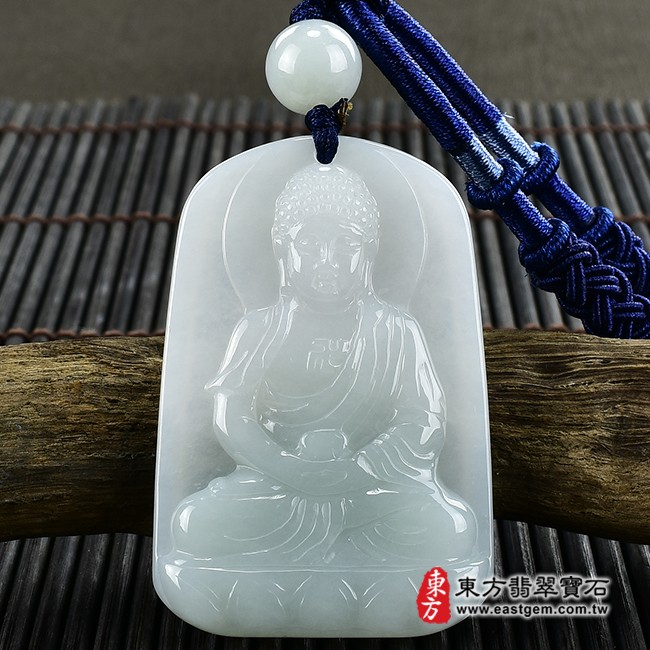 阿彌陀佛項鍊玉珮正面照片  翡翠阿彌陀佛項鍊玉珮（阿彌陀佛：阿彌陀佛牌A貨翡翠阿彌陀佛玉珮、緬甸玉阿彌陀佛玉墜）。淡綠色糯種阿彌陀佛，FD464。客製化訂做各種翡翠阿彌陀佛吊墜玉珮項鍊。★附A貨翡翠雙證書