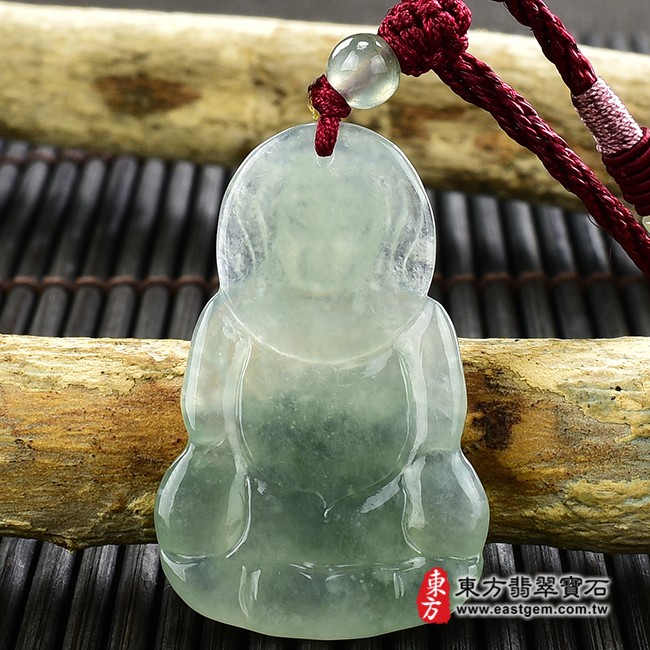 觀世音菩薩項鍊玉珮背面照片  翡翠觀音項鍊玉珮（觀世音菩薩：觀音牌A貨翡翠觀音玉珮、緬甸玉觀音玉墜）。綠色冰糯種觀音，GY043。客製化訂做各種翡翠觀音吊墜玉珮項鍊。★附A貨翡翠雙證書
