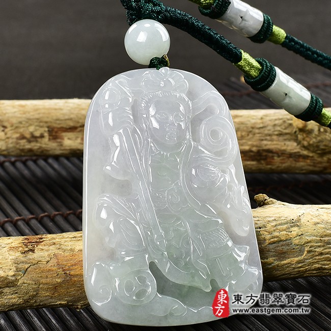 哪吒三太子項鍊玉珮左側照片  翡翠哪吒三太子項鍊玉珮（中壇元帥、哪吒：哪吒三太子牌A貨翡翠三太子玉珮、緬甸玉哪吒三太子玉墜）。淡綠色糯種三太子，TT-049。客製化訂做各種翡翠哪吒三太子吊墜玉珮項鍊。★附A貨翡翠雙證書