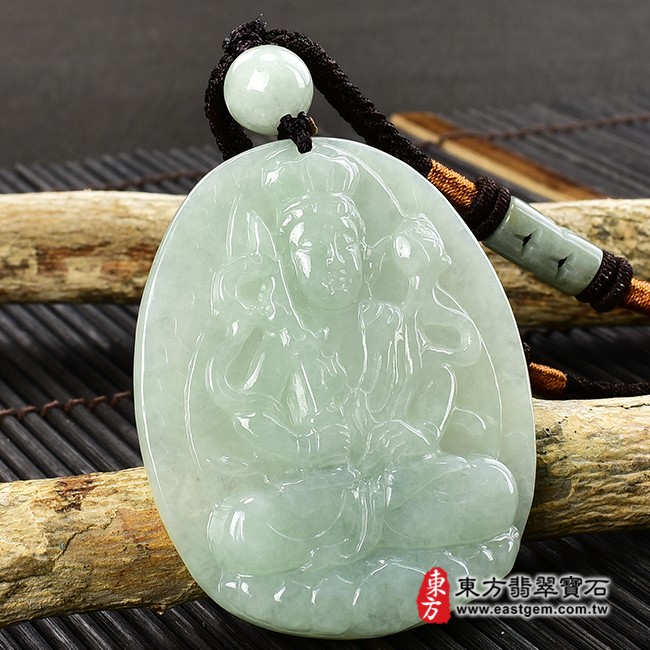 虛空藏菩薩項鍊玉珮左側照片  （已出售勿下標，可訂做）翡翠虛空藏菩薩項鍊玉珮（虛空藏菩薩：虛空藏菩薩牌A貨翡翠虛空藏菩薩玉珮、緬甸玉虛空藏菩薩玉墜）。淡綠色糯種虛空藏菩薩，GY1237。客製化訂做各種翡翠虛空藏菩薩吊墜玉珮項鍊。★附A貨翡翠雙證書