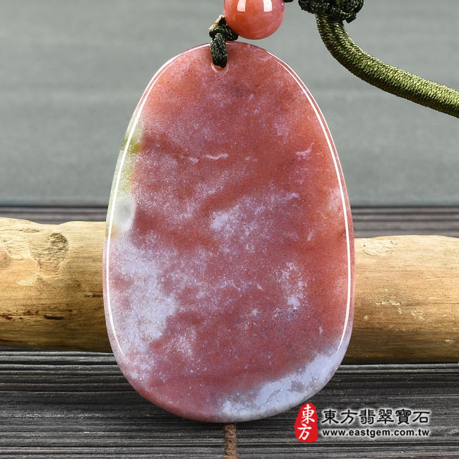 水草玉虛空藏菩薩項鍊玉珮背面照片 水草玉虛空藏菩薩項鍊玉珮（虛空藏菩薩：虛空藏菩薩牌水草玉虛空藏菩薩玉珮、水草玉虛空藏菩薩玉墜）。紅色帶紫色帶綠色水草玉虛空藏菩薩，GY1257。客製化訂做各種水草玉虛空藏菩薩吊墜玉珮項鍊。★附東方翡翠寶石保證卡