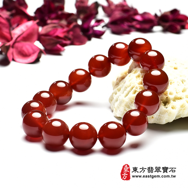 紅瑪瑙手鍊右側照片 （已出售勿下標，可訂做）紅瑪瑙手鍊(紅瑪瑙珠子，珠徑約14mm，15顆珠，OML255) 客製化設計各種紅瑪瑙珠串、紅瑪瑙珠子、紅瑪瑙手鍊、紅瑪瑙手珠。★附東方翡翠寶石保證卡