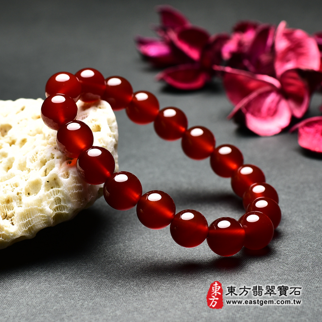 紅瑪瑙手鍊左側照片 紅瑪瑙手鍊(紅瑪瑙珠子，珠徑約10mm，19顆珠，OML285) 客製化設計各種紅瑪瑙珠串、紅瑪瑙珠子、紅瑪瑙手鍊、紅瑪瑙手珠。★附東方翡翠寶石保證卡