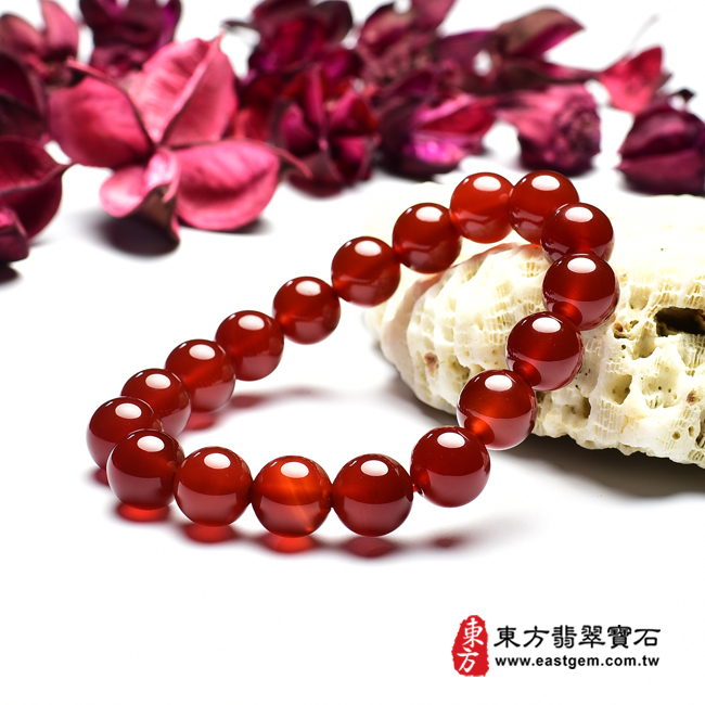 紅瑪瑙手鍊右側照片 紅瑪瑙手鍊(紅瑪瑙珠子，珠徑約10mm，19顆珠，OML285) 客製化設計各種紅瑪瑙珠串、紅瑪瑙珠子、紅瑪瑙手鍊、紅瑪瑙手珠。★附東方翡翠寶石保證卡