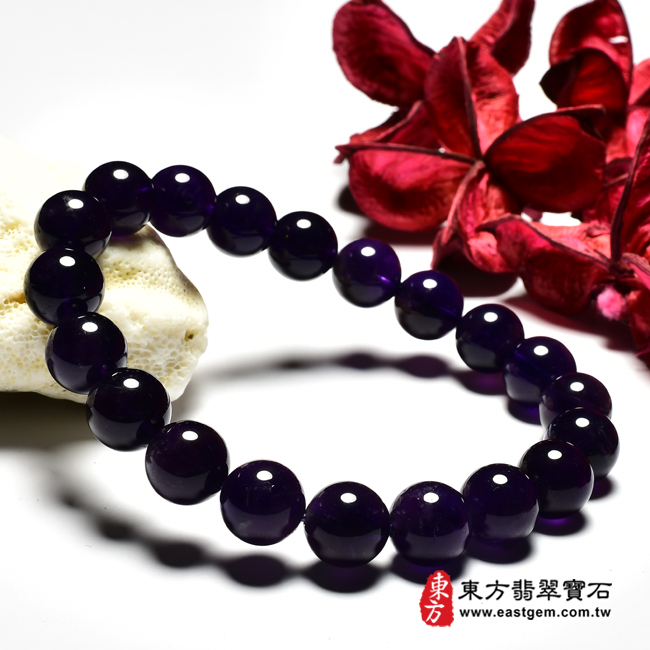 紫水晶手鍊左側照片 紫水晶手鍊(紫水晶珠子，珠徑約10mm，OPB110) 客製化設計各種紫水晶珠串、紫水晶珠子、紫水晶手鍊、紫水晶手珠。★附東方翡翠寶石保證卡