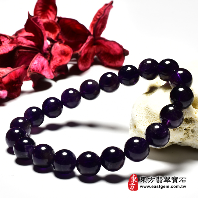 紫水晶手鍊右側照片 紫水晶手鍊(紫水晶珠子，珠徑約10mm，OPB112) 客製化設計各種紫水晶珠串、紫水晶珠子、紫水晶手鍊、紫水晶手珠。★附東方翡翠寶石保證卡