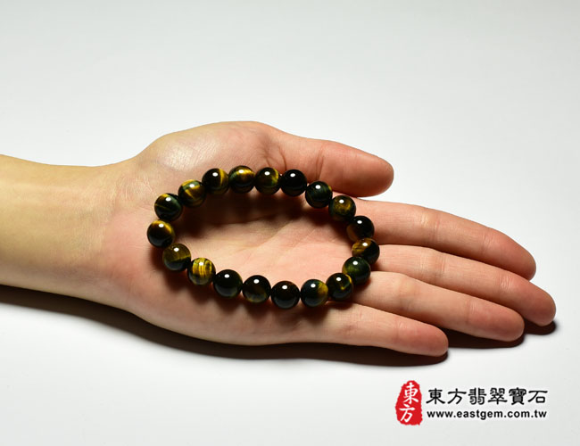 黃藍虎眼手鍊 大小示意照片 黃藍虎眼手鍊、鷹眼石手鍊(黃藍虎眼珠子、鷹眼石珠子，珠徑約10mm，YBE022) 客製化設計各種黃藍虎眼珠串、黃藍虎眼珠子、黃藍虎眼手鍊、黃藍虎眼手珠。★附東方翡翠寶石保證卡