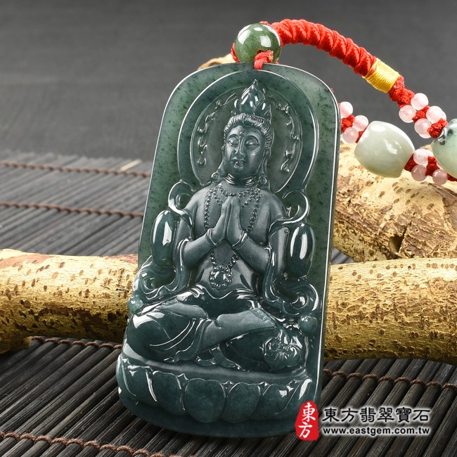 觀音項鍊玉珮右側照片  翡翠觀音項鍊玉珮（觀世音菩薩、合掌觀音：觀音牌A貨翡翠觀音玉珮、觀音玉墜）。翡翠觀音，GY1363。客製化訂做各種翡翠觀音吊墜玉珮項鍊。★附A貨翡翠雙證書(產地:瓜地馬拉)