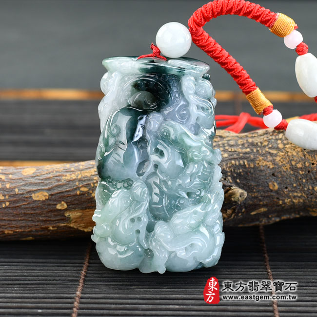 九龍至尊 正面照片 翡翠龍項鍊玉珮(九龍獻瑞:龍牌A貨翡翠龍玉珮、緬甸玉龍玉墜、龍十二生肖項鍊)。糯種帶飄花九龍,DR570。客製化訂做各種翡翠龍吊墜玉珮項鍊。★附A貨翡翠雙證書 九龍至尊 正面照片 翡翠龍項鍊玉珮(九龍獻瑞:龍牌A貨翡翠龍玉珮、緬甸玉龍玉墜、龍十二生肖項鍊)。糯種帶飄花九龍,DR570。客製化訂做各種翡翠龍吊墜玉珮項鍊。★附A貨翡翠雙證書